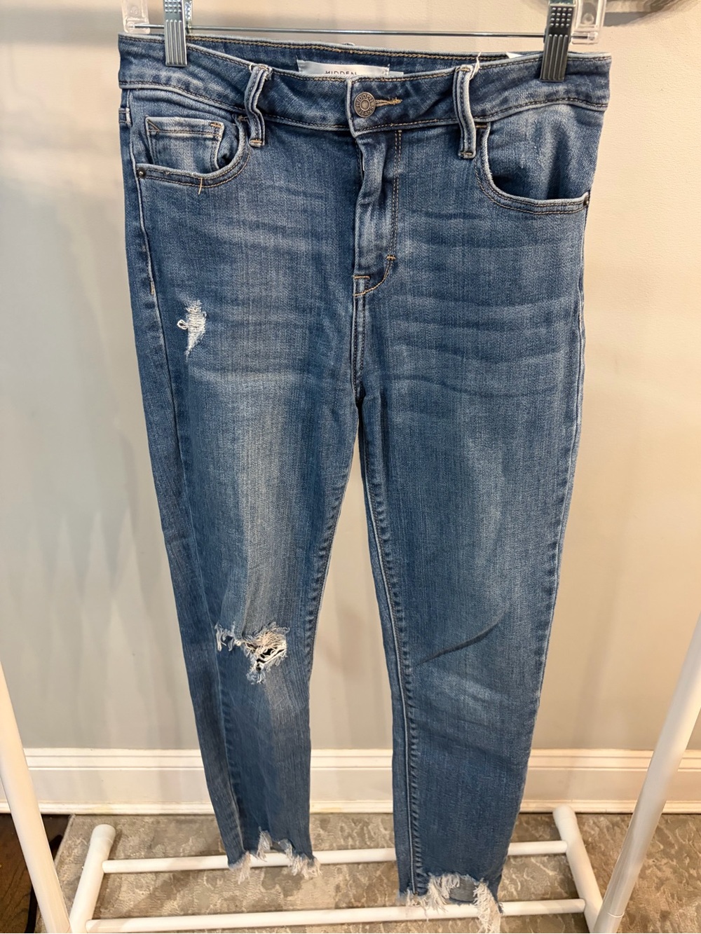 Hidden jeans Skinny Mid-Rise Distressed Blue Jeans for Women size 29